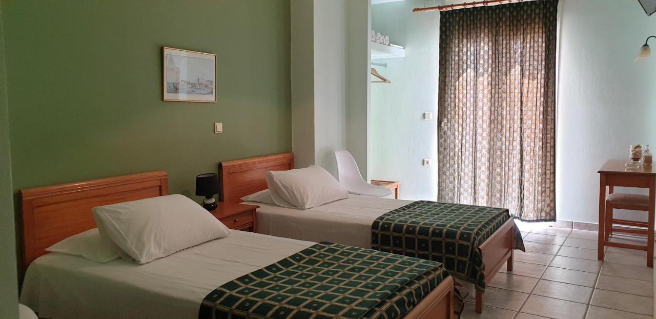 Zannikos Rooms Ermoupoli Ngoại thất bức ảnh